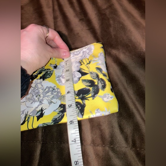 Betsey Johnson Floral Yellow cosmetics bag. - Picture 2 of 6